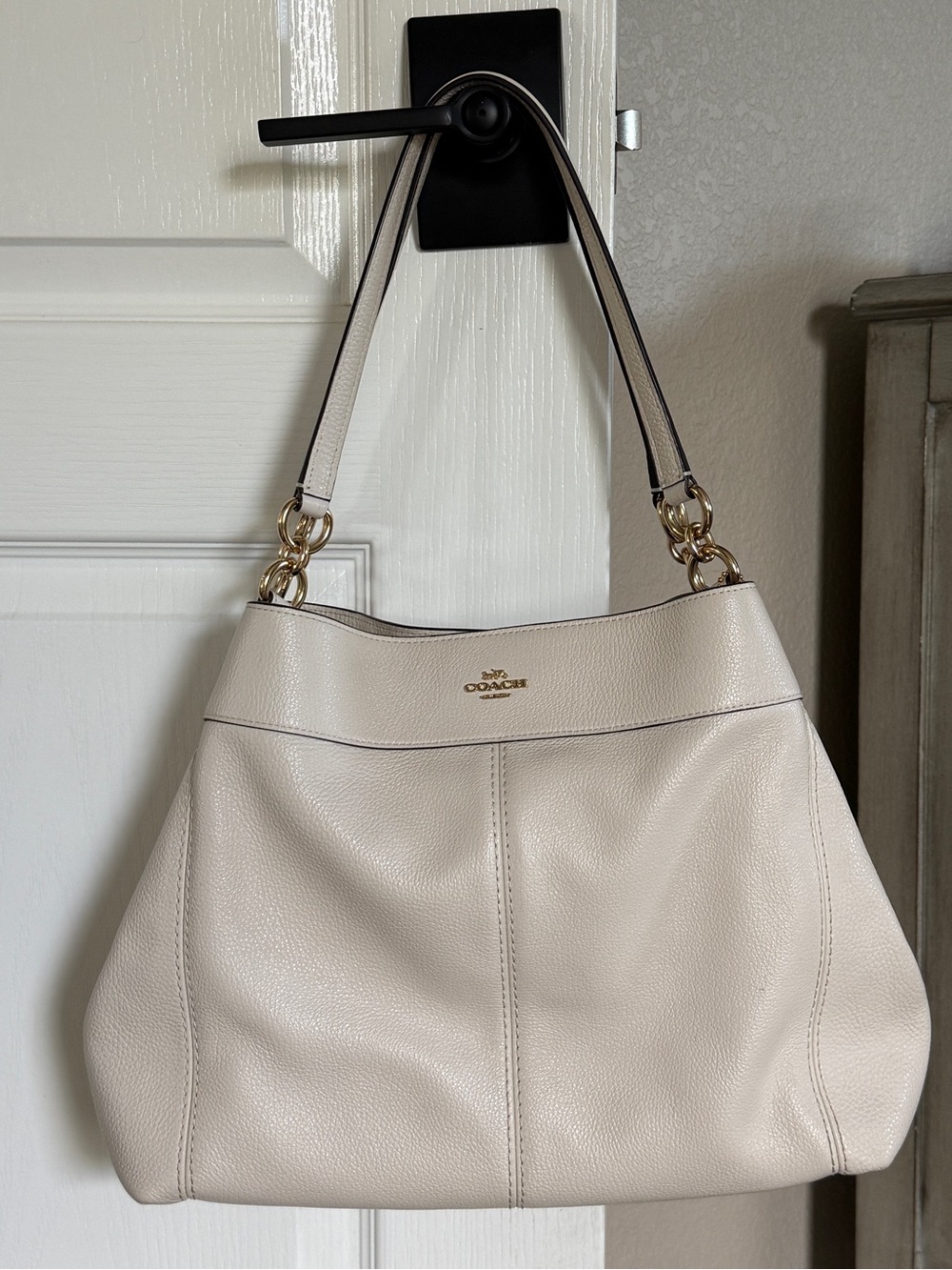 Coach Lexy Shoulder Bag – New Without Tags